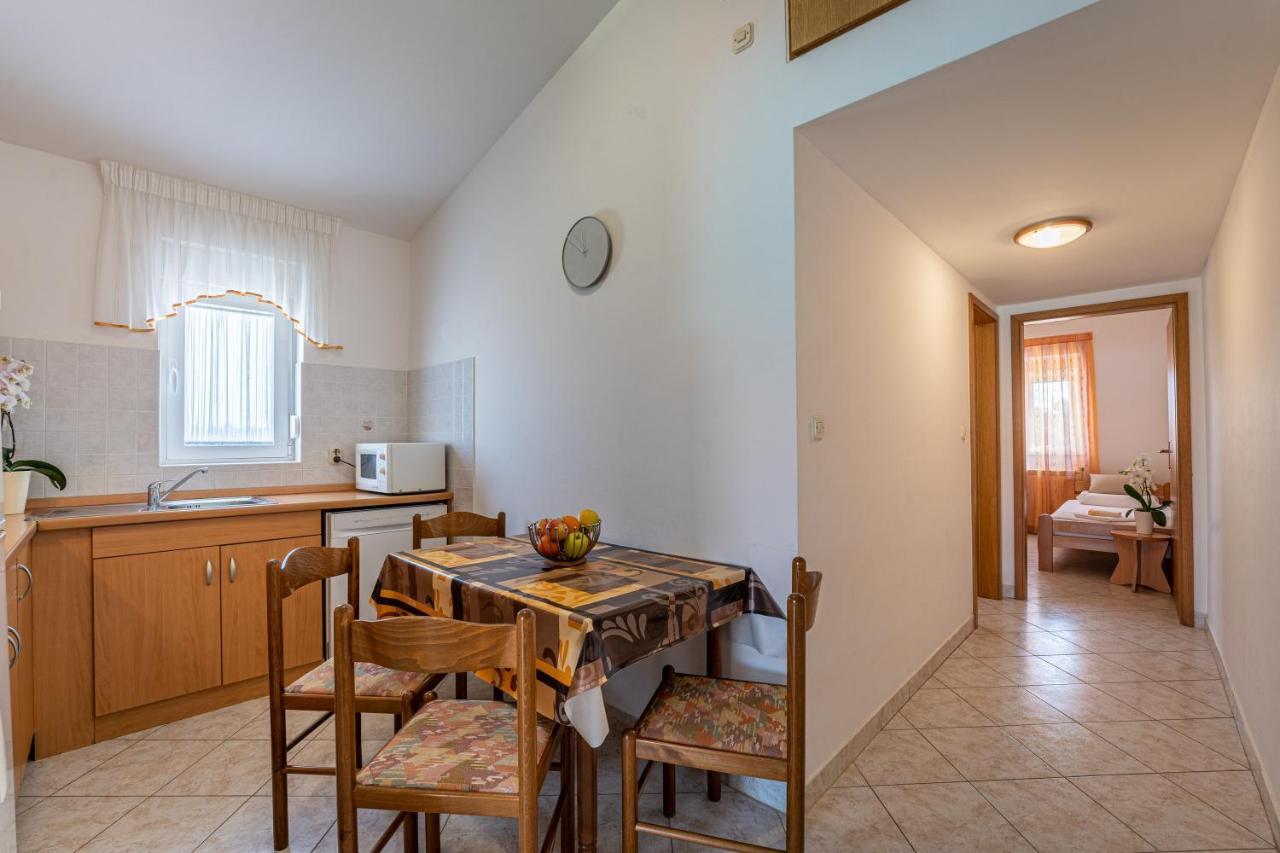 Apartmani Mirela Banjole Kültér fotó