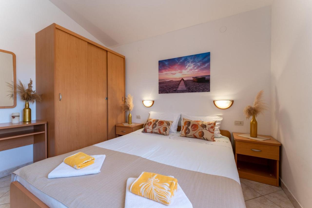Apartmani Mirela Banjole Kültér fotó